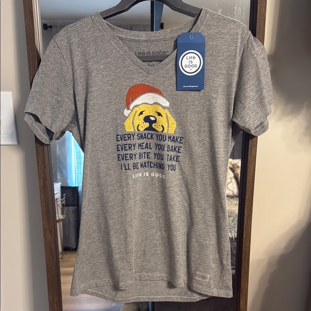 NWT Life is Good Women's Gray T-Shirt Size Medium